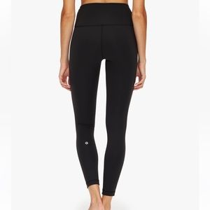 Brand New Lululemon Women's Wunder Train HR Tight 25"  Size-6 Color-Black.
